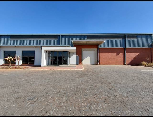1,730M² WAREHOUSE TO LET IN WITFONTEIN